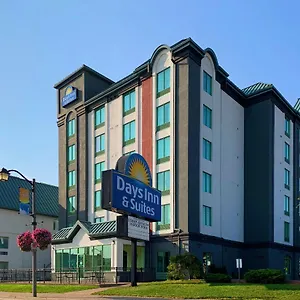 Days By Wyndham Centre St By The Falls Niagara Falls